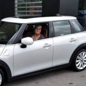 Meet your Posher, Cindy